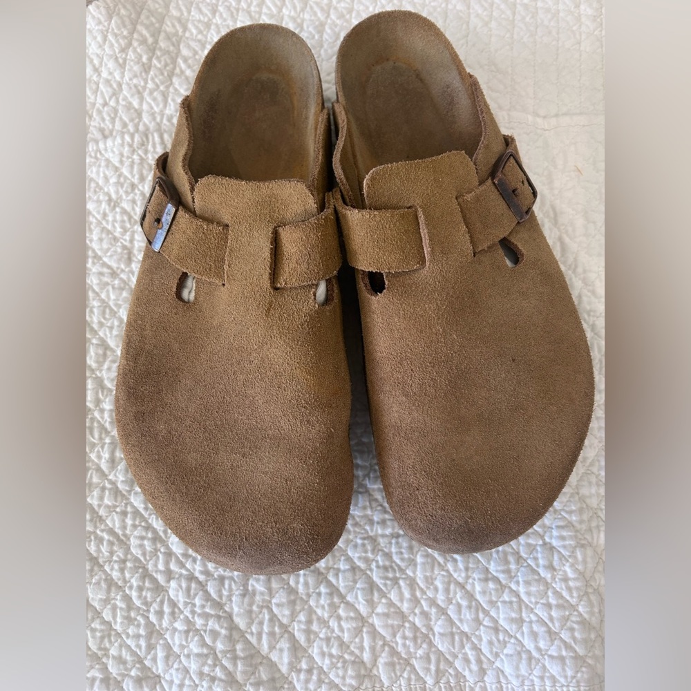 Men’s Suede Tan Birkenstock Boston Clogs 44